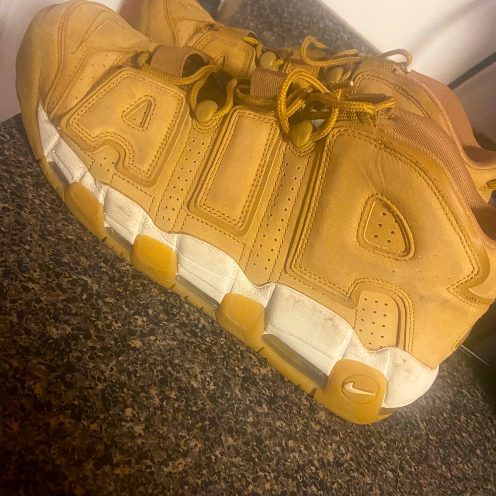 Nike up temples